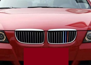 スポーティ全開♪ BMW Mカラー グリル フィン カバー ストライプ モール E91 320i 323i 325i 325xi 330i 330xi 335i ツーリング