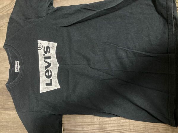 リーバイス　ロゴ　Tシャツ　LEVI’S 