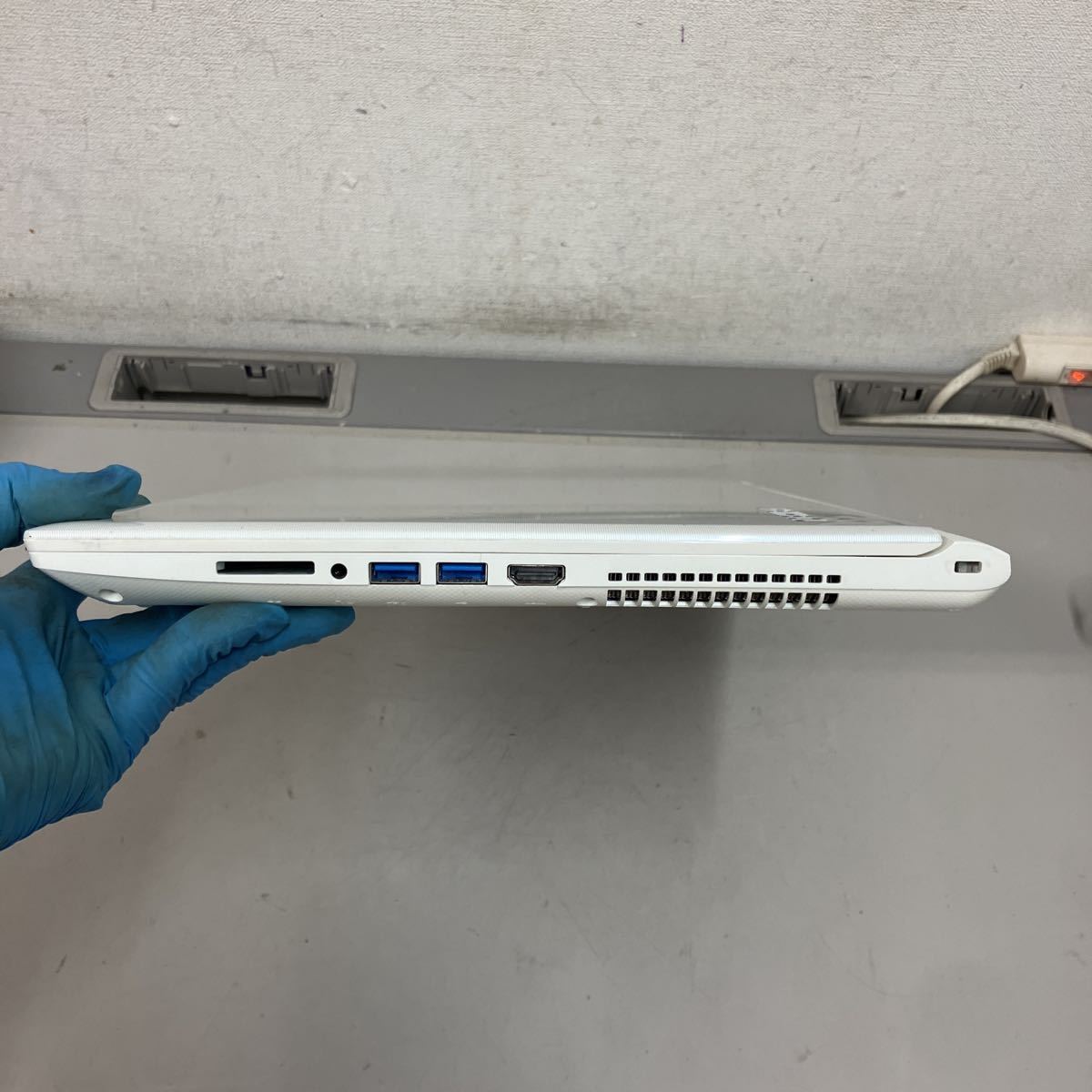 大きな割引 【美品】東芝 Dynabook PT55URP-BWA ノートPC - kilanerinns.ie