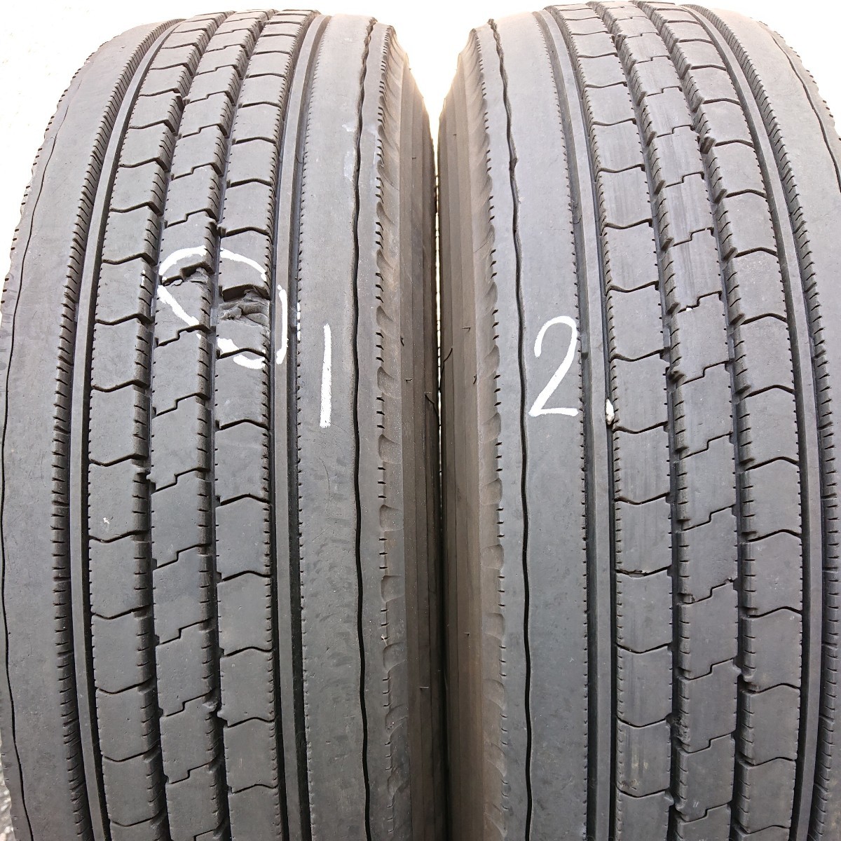 ブリヂストン R225 225/80R17.5 123/122L オークション比較 - 価格.com