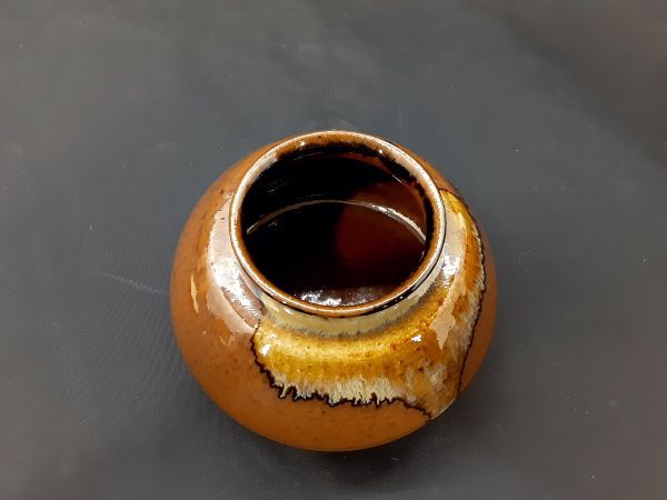 S/ 茶道具旧家蔵出膳所焼大海茶入淡海ぜぜ陽炎園造共箱/ NY-1045