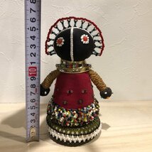 ンデベレ人形　高さ約１６ｃｍ　南アフリカ　ビーズ　人形　ビーズ細工　民芸品　インテリア　オブジェ　　（管理番号001）_画像8