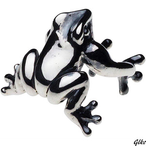 フロッグ シルバーイヤーカフ シルバーアクセサリー 蛙　おしゃれ　個性的　シルバー　カエル　イヤーカフ　かわいい　プレゼント