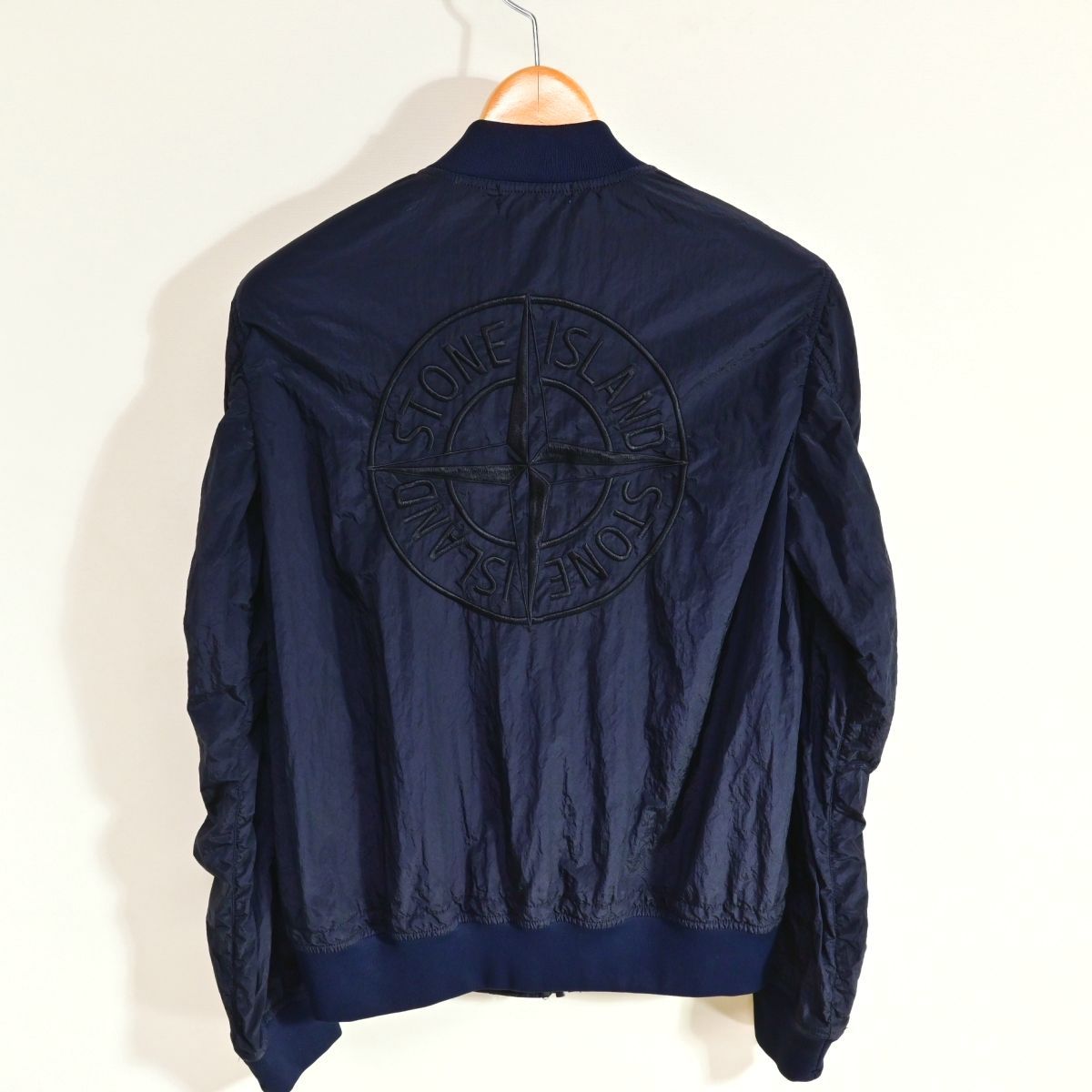 ヤフオク! -「ストーンアイランド」の落札相場・落札価格