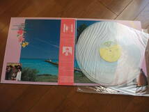 美品　LP　レコード　原田知世　天国にいちばん近い島（帯付）_画像2