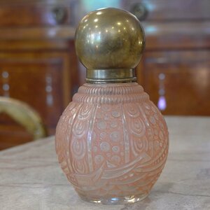 [20 period France Robj. super rare aroma lamp ] Lobb ju round . what . writing sama pink glass Pachi nea-ru deco antique bell jeLampeBerger