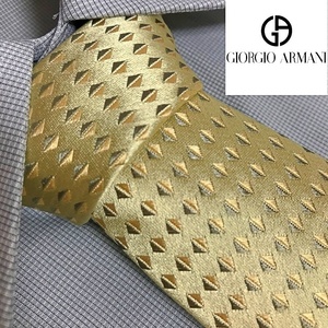 【値下げ】 ゴールドの輝き 定価30000円越え ジョルジオアルマーニ ネクタイ ダイヤ柄 総柄 シルク100% イタリア製