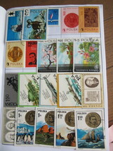 「世界各国発行の切手　使用済みと未使用と混合」紙にヒンジ貼り付け　５０シートの帳面№4304_画像4
