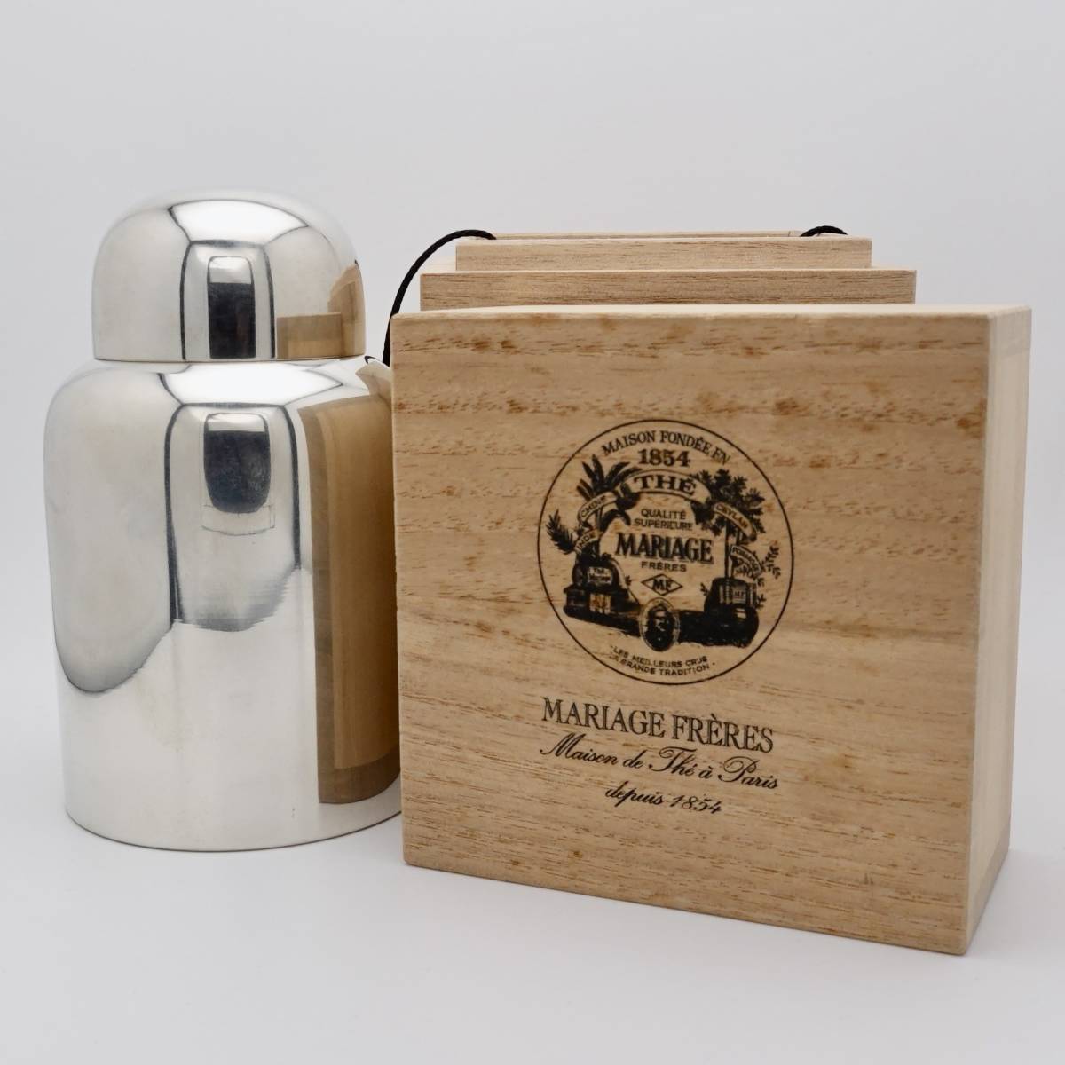 ヤフオク! -「紅茶 缶」の落札相場・落札価格