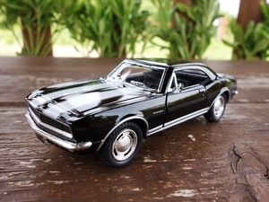 【送料350円】カマロ ｃａｍａｒｏ ミニカー Ｚ－２８ 1/37 黒色 １９６７年式