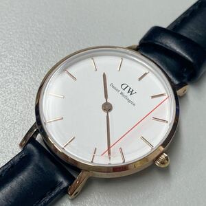 ダニエルウェリントン Daniel Wellington DW00600230 ブラック　レディース 　28mm　長期保管品　電池交換済み 