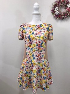 1407　レディース　【　JILL STUART　】　花柄ワンピース　　サイズ：Ｓ　　色：白地柄入り