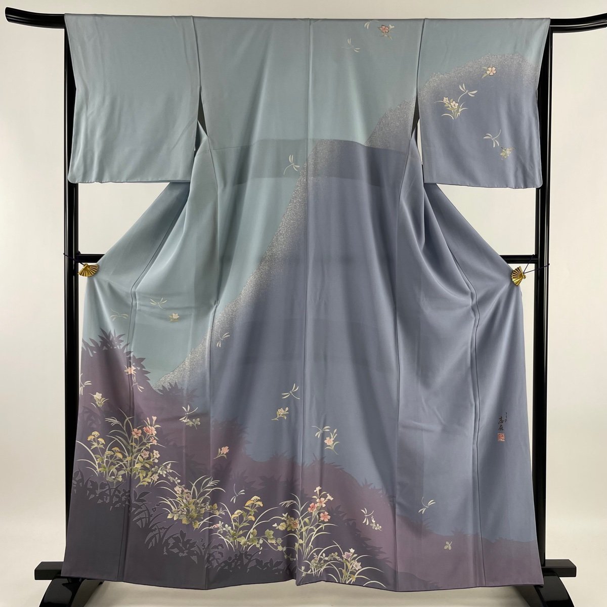 訪問着美品名品落款岩下志麻秋草トンボ金彩染分け水色袷身丈161cm 裄丈