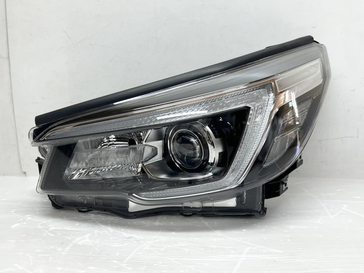 スバル フォレスター SK9 SKE 右ヘッドライト ヘッドランプ LED