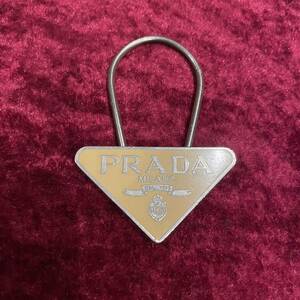 vintage PRADA プラダ 三角プレート ロゴ キーリング キーホルダー