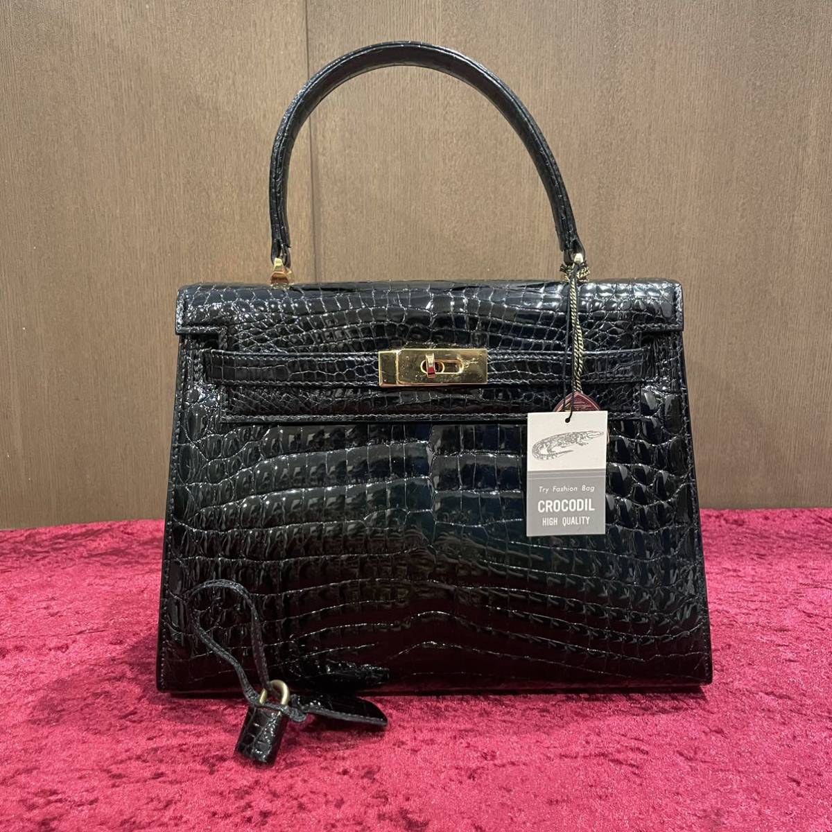 RETTIL MODA ハンドバッグ クロコ シャイニングブラック 鍵&カデナ付
