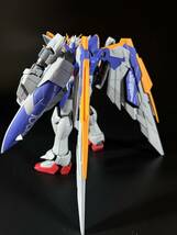 【塗装済完成品】MG 1/100 XXXG-01W WING GUNDAM ウィングガンダム Ver.Ka EW版_画像4