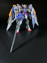 【塗装済完成品】MG 1/100 XXXG-01W WING GUNDAM ウィングガンダム Ver.Ka EW版_画像6