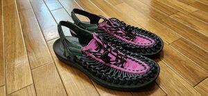 KEEN★UNEEK FLAT★サンダル★26.5cm