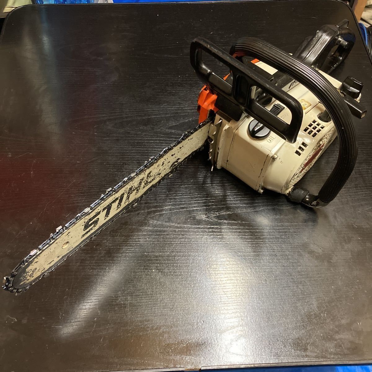 もよく ヤフオク! - STIHL スチール024AVエンジンチエーンソウ