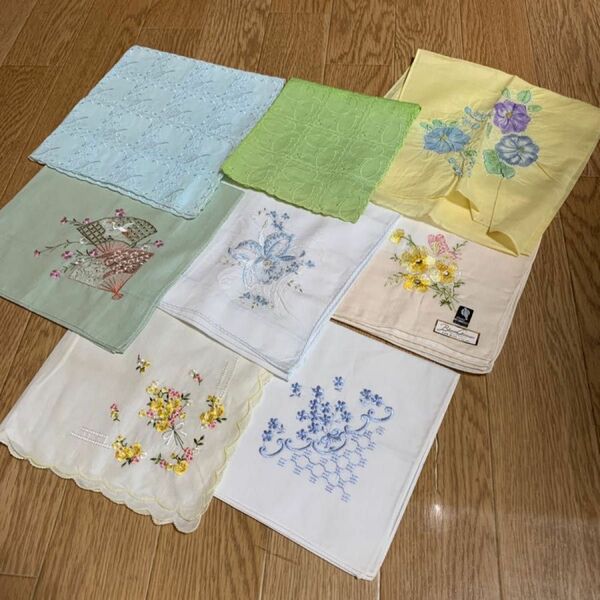 昭和レトロ　刺繍ハンカチ&絞りハンカチ　レアもの　8枚セット