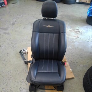  Chrysler original LX35 300C 3.5 right steering wheel front seat seat belt attaching right driver`s seat 