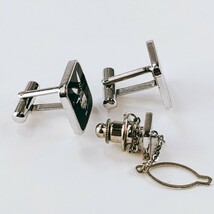 【美品】PLAYBOY プレイボーイ カフスボタン 兎 メンズアクセ スクエア シンプル タイピン スーツアクセ ボタン シルバー基調 箱付き_画像6