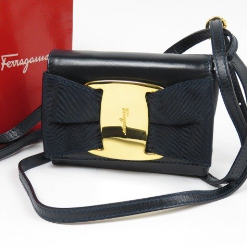 ヤフオク! -「vintage ferragamo」(サルヴァトーレ・フェラガモ) (さ