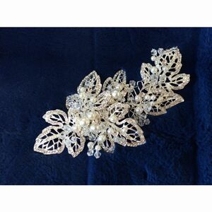 新品　ボンネ　ヘッドドレス　髪飾り　ヘアアクセサリー　シルバー　花嫁　ウエディング　ブライダル　花嫁　新婦　ウェディングドレス