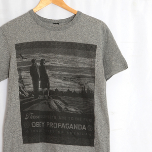 ST3236 オベイ OBEY Tシャツ M 肩47 プロパガンダ メール便可 xq