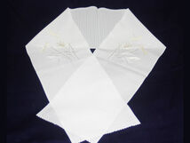 刺繍 半襟 　絽織　白　すすきにトンボ柄 未使用品_画像1