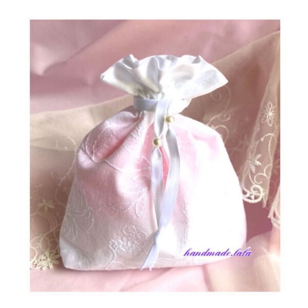 《 受注製作 》 まっ白な巾着 / ティッシュケースSET * エンブロイダリーレース りぼん 清楚 Wedding