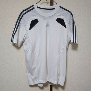 adidas トレーニングシャツ　シャツ　アディダス