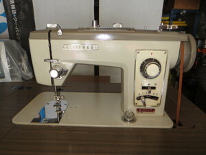  Sapporo outskirts / Showa Retro / stepping brother sewing machine ZU2 B680