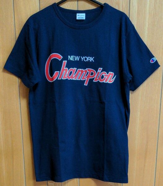 Champion　ロゴ Tシャツ