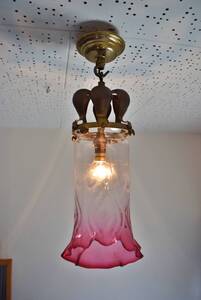 antique lamp　cranberry glass　古照明　アールヌーヴォー　ガラス　硝子　シェード　電傘　アンティーク　インテリア　釣り鐘型　フリル