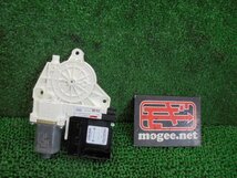 7ES5027 FB6-1)) アウディ A3 GH-8PBSE 2006年 アトラクション右ハンドル 純正 フロント右ドアレギュレーターモーター　S006-060-015-D_画像1