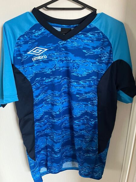 Tシャツ UMBRO