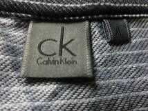 格安特大(XL:胸囲110cm位)モデル・CK CALVIN KLEIN(カルバンクライン・オンワード樫山取扱い)・ピンラインボーダー地・高級VネックTシャツ_画像4