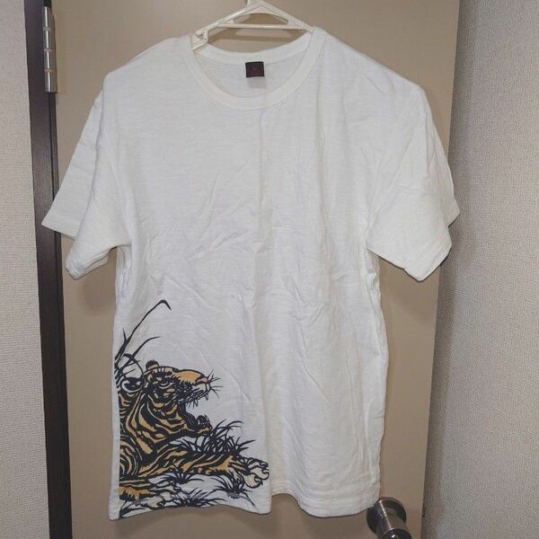 虎　Tシャツ　CROPPED HEADS