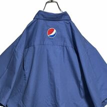 ★PEPSI前後企業ロゴ刺繍★ ARAMARK 半袖ワークシャツ ボタンダウン XL ペプシコーラ クリーニング プレス済み 古着 USED w789_画像4