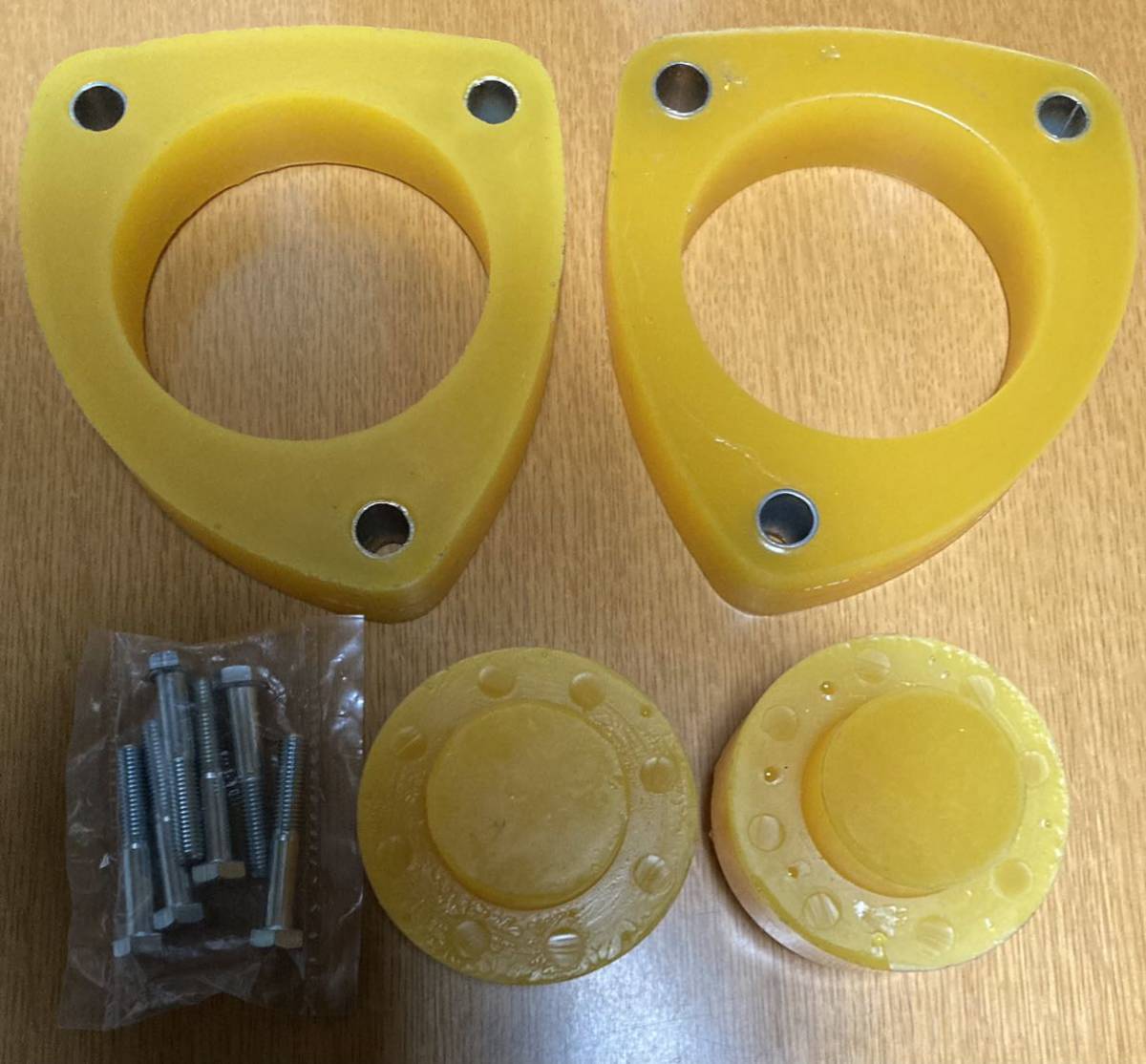 新品 エクストレイル ㎜ リフトアップ スペーサー 〜
