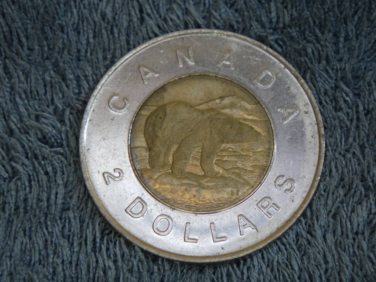 カナダ CANADA 2 DOLLARS 2ドル ホッキョクグマのコイン 1996年