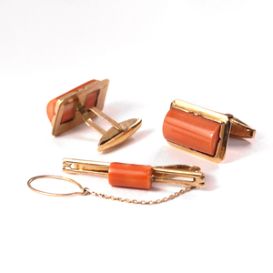 [.][18K] stamp Gold made of gold metal fittings . Taiwan natural coral cuffs * Thai tweezers coral .. accessory ornament AC7