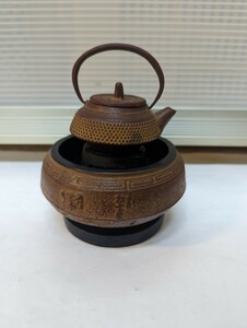 南部鉄器　ミニチュアセット　火鉢　急須　松雲堂