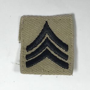 デザート 米軍実物 階級章 三等軍曹 ワッペン パッチ ベルクロなし 縫い付け用 Sergeant U.S.Army アメリカ陸軍 ①
