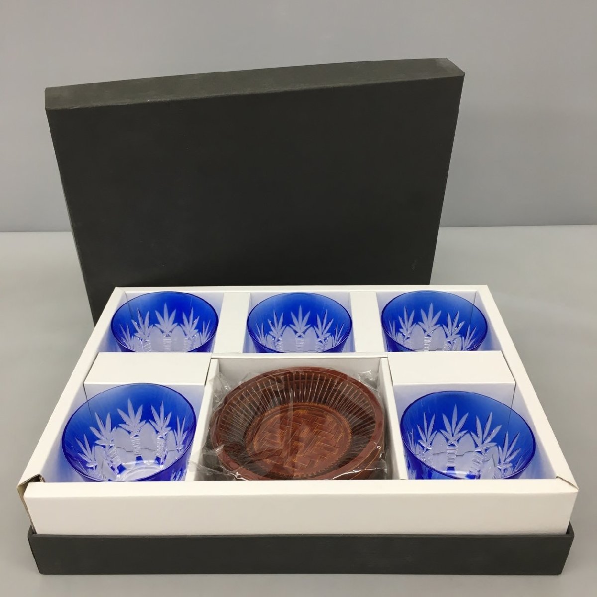 冷茶器セットの値段と価格推移は?|2件の売買データから冷茶器セット