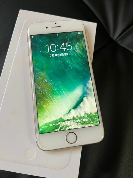 iPhone 616GBゴールド　au利用制限○