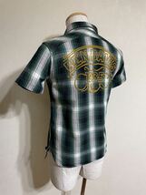 【美品】 BEN DAVIS ベンデイビス チェーンステッチ ネルシャツ ワークシャツ トップス サイズS 半袖 チェック柄 緑黒白 刺繍 日本製_画像8