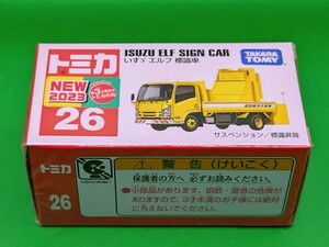 トミカ No.26 いすゞ　エルフ　標識車